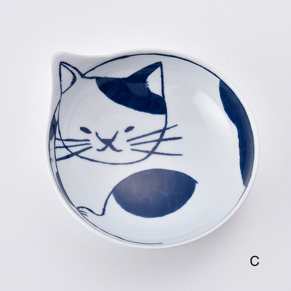 Hasami ware cat bowl 14cm