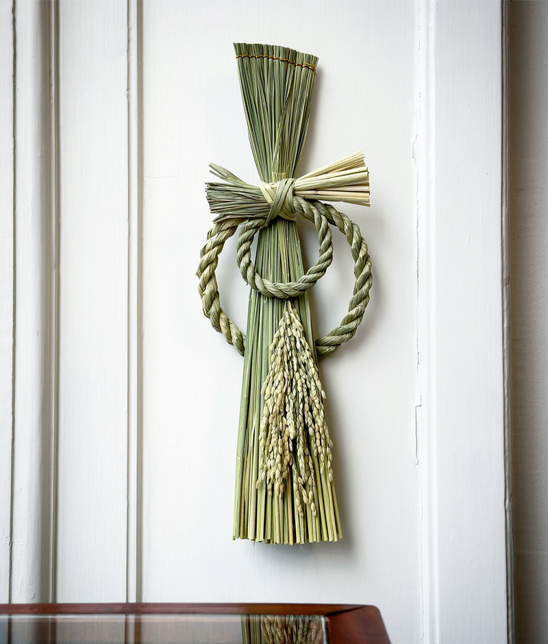 Shimenawa rice fan decoration