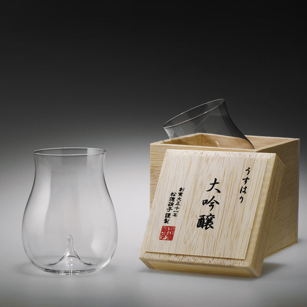 Usuhari - DAIGINJO with wooden box | SHOTOKU Glass