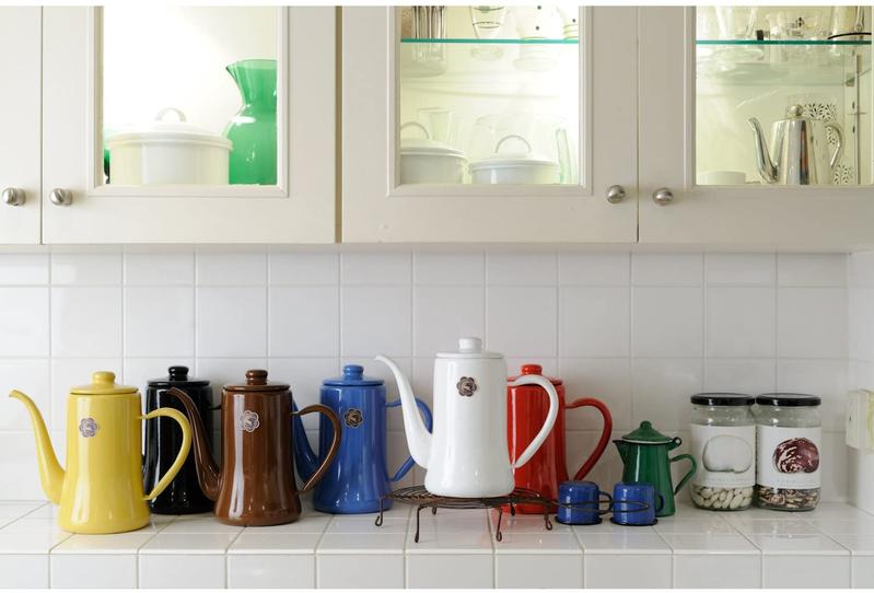 JAPANESE COFFEE IH Slim Pot 1.7L WHITE | Tsuki Usagi